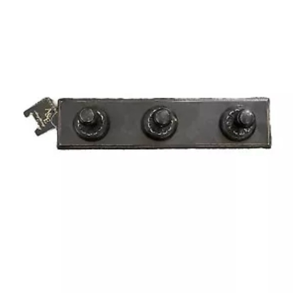 Black 3 Knob Wall Hanger
